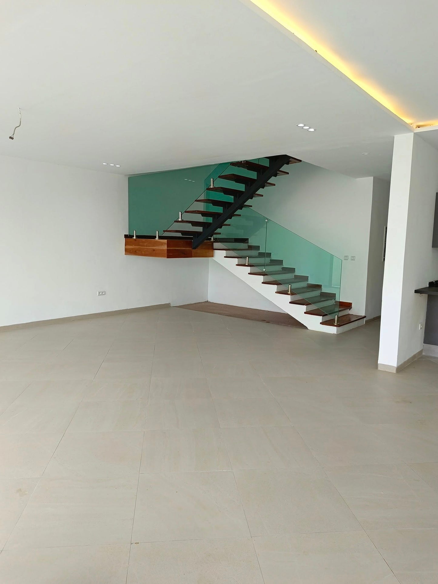Villa Duplex 5 Pièces – Cocody Bingerville (Anan)