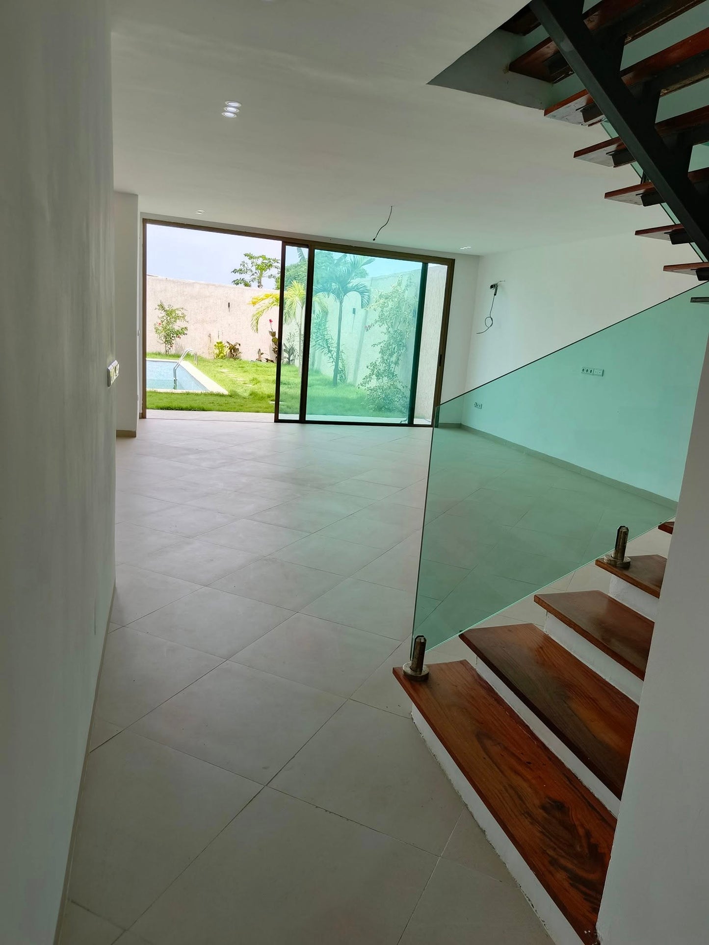 Villa Duplex 5 Pièces – Cocody Bingerville (Anan)