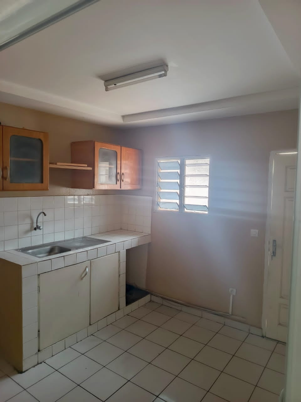 Villa Basse 4 Pièces avec Dépendance à Cocody Riviera Golf – Les Jardins