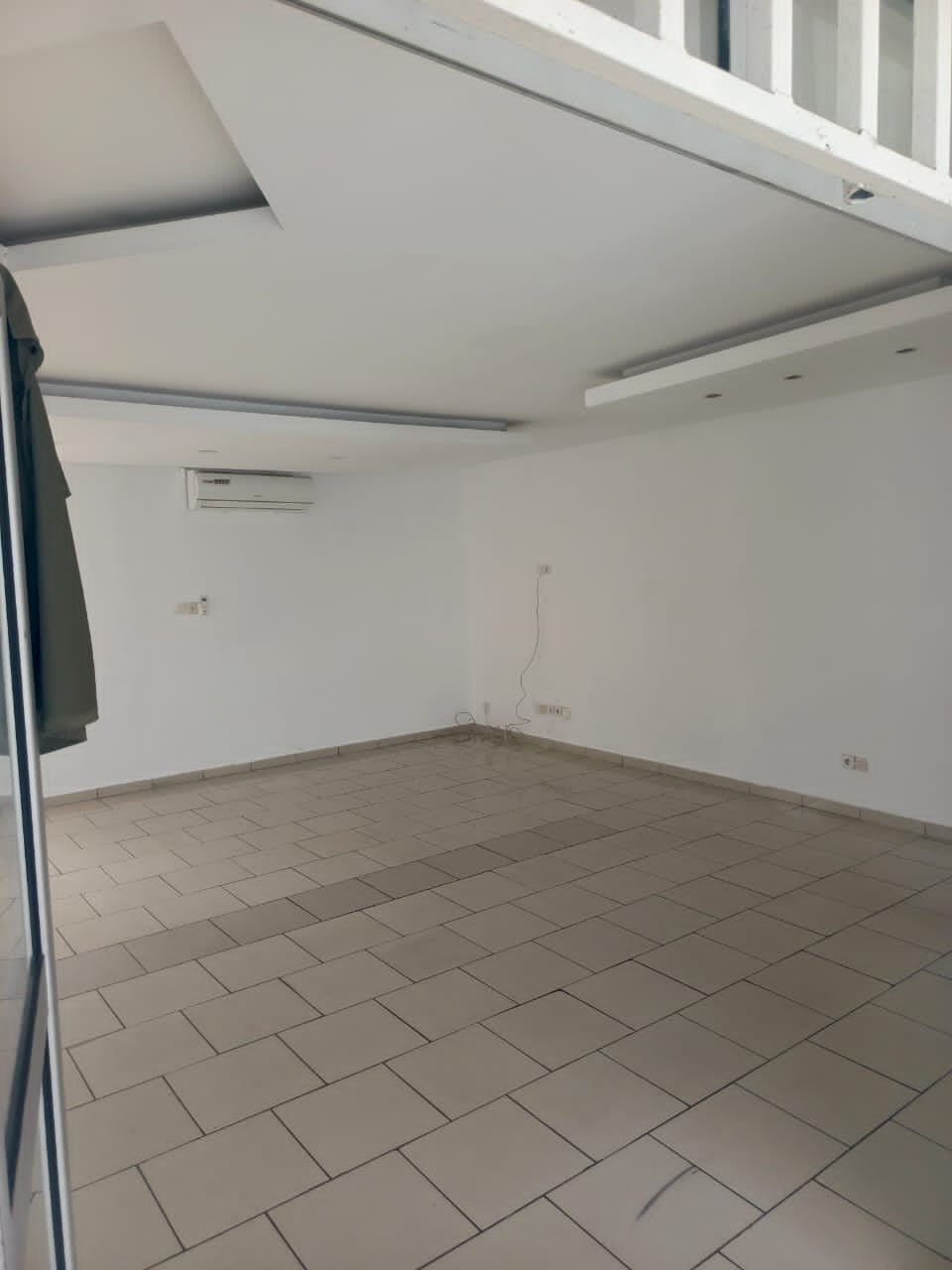Villa Basse 4 Pièces avec Dépendance à Cocody Riviera Golf – Les Jardins