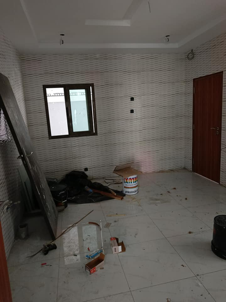Triplex Haut Standing 7 Pièces avec Terrasse et Garage – Cocody Riviera Faya Jules Verne