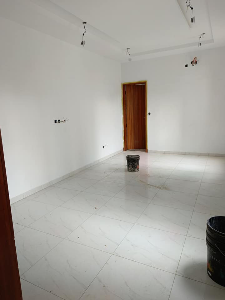 Triplex Haut Standing 7 Pièces avec Terrasse et Garage – Cocody Riviera Faya Jules Verne