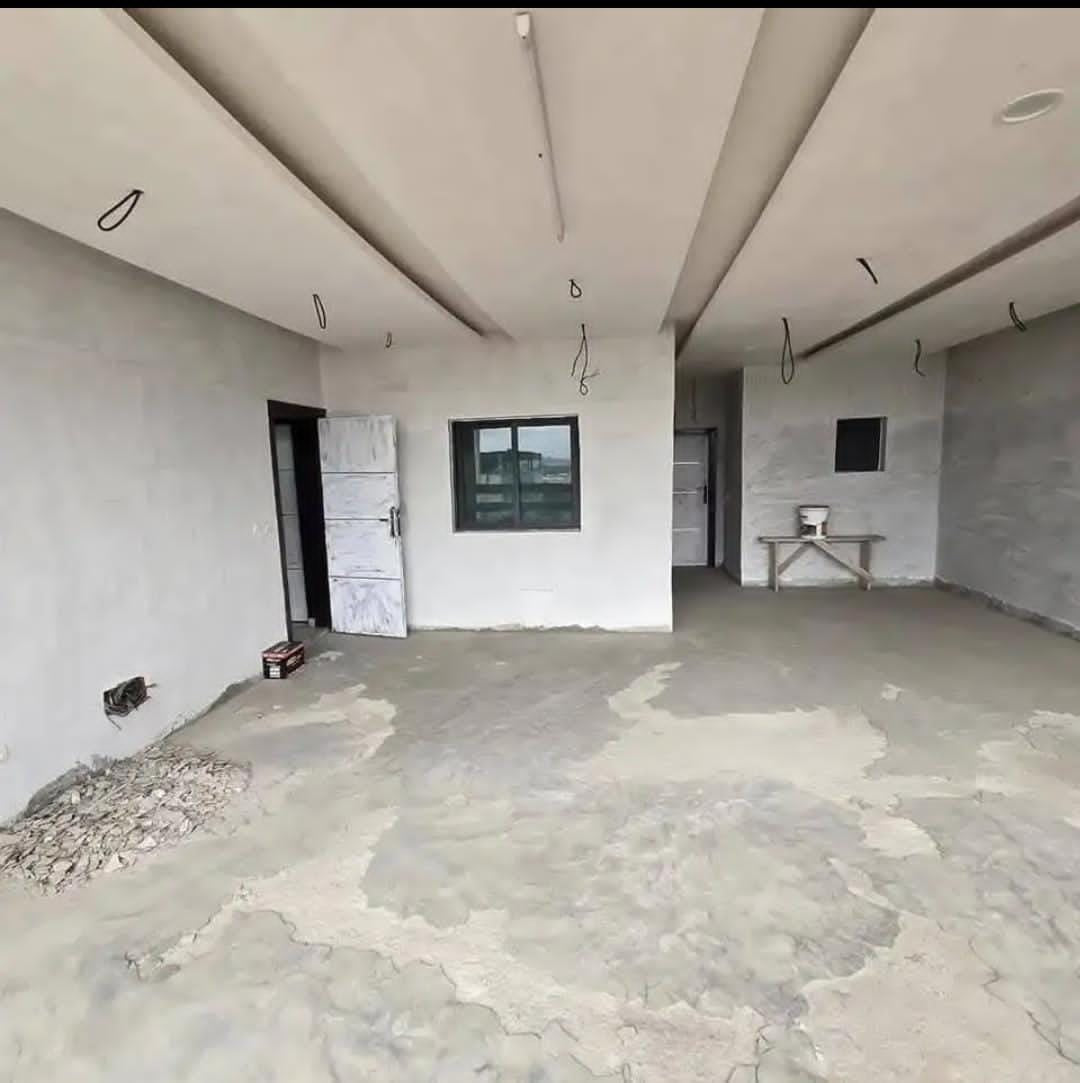 Duplex Haut Standing 8 Pièces avec Jardin et Indépendante – Cocody Riviera Faya