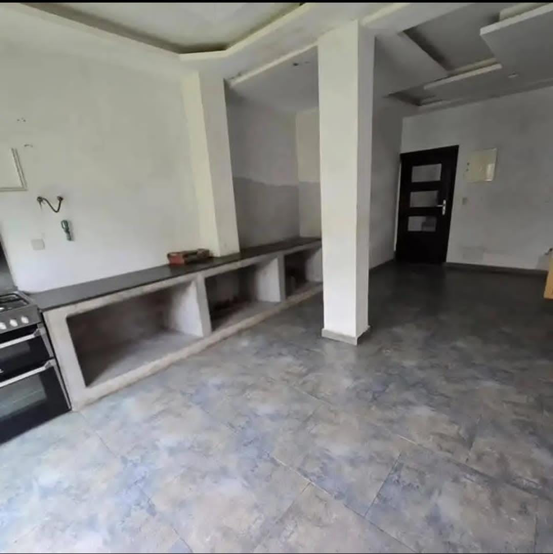 Duplex Haut Standing 8 Pièces avec Jardin et Indépendante – Cocody Riviera Faya