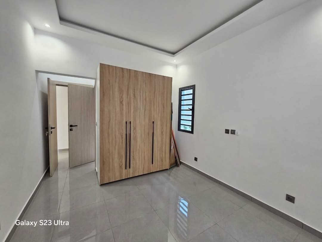 Duplex Haut Standing 7 Pièces + 2 Indépendantes sur 350m² et 500² - Riviera Abatta