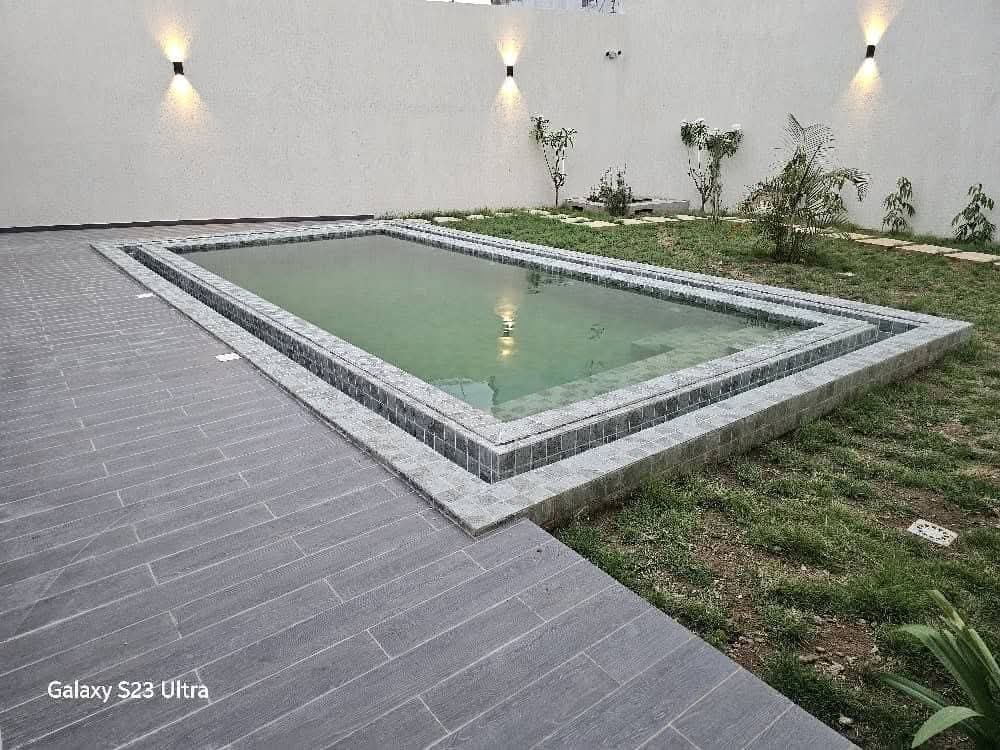 Duplex Haut Standing 7 Pièces + 2 Indépendantes sur 350m² et 500² - Riviera Abatta