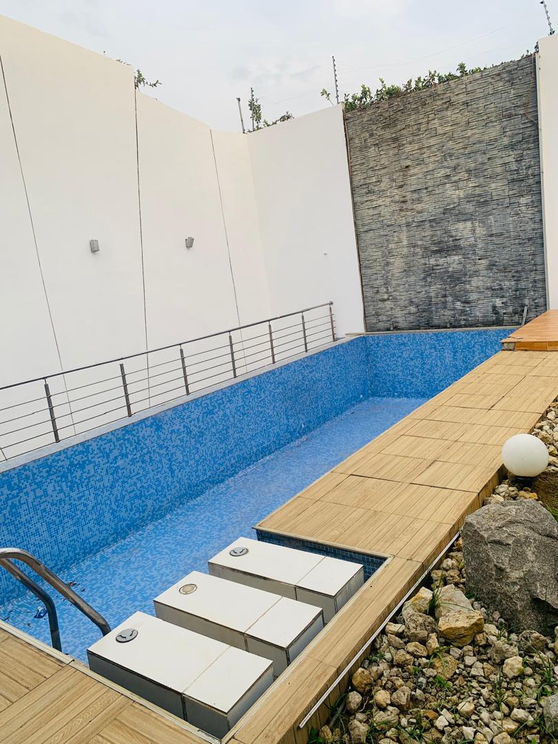 Villa de 10 pièces a la riviera M'badon