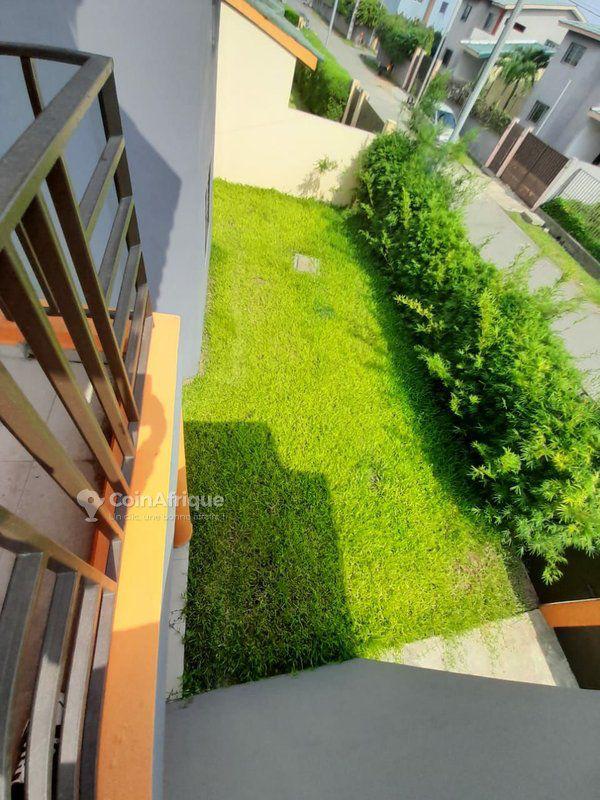 Villa Duplex 5 Pièces – Riviera Faya, Cité Sunu