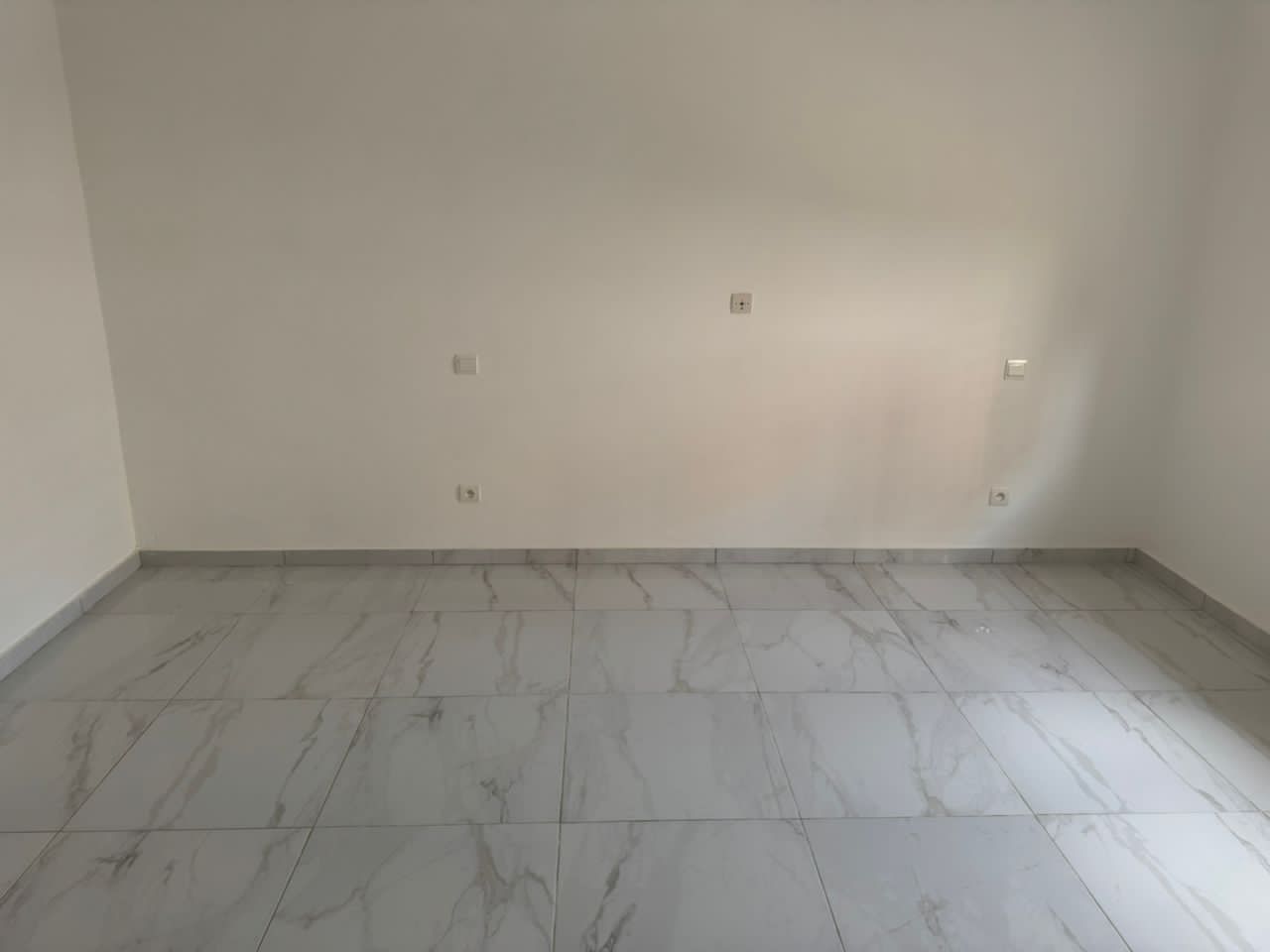 Villa Basse 4 Pièces avec Jardin | Bassam, Cité Italienne