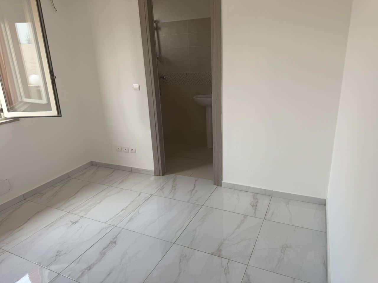 Villa Basse 4 Pièces avec Jardin | Bassam, Cité Italienne