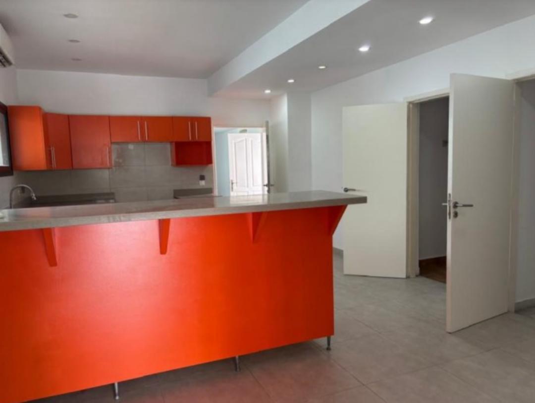 Villa 8 Pièces avec Piscine – Cocody Mermoz