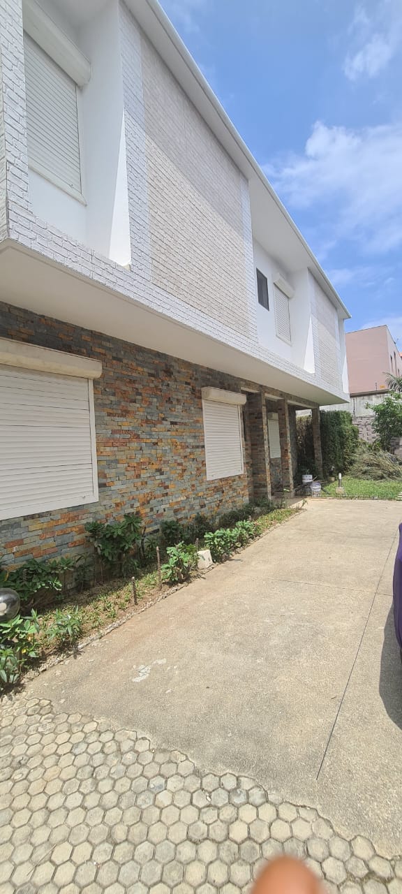 Villa Duplex 5 Pièces avec Piscine – Riviera 3 Synacassi