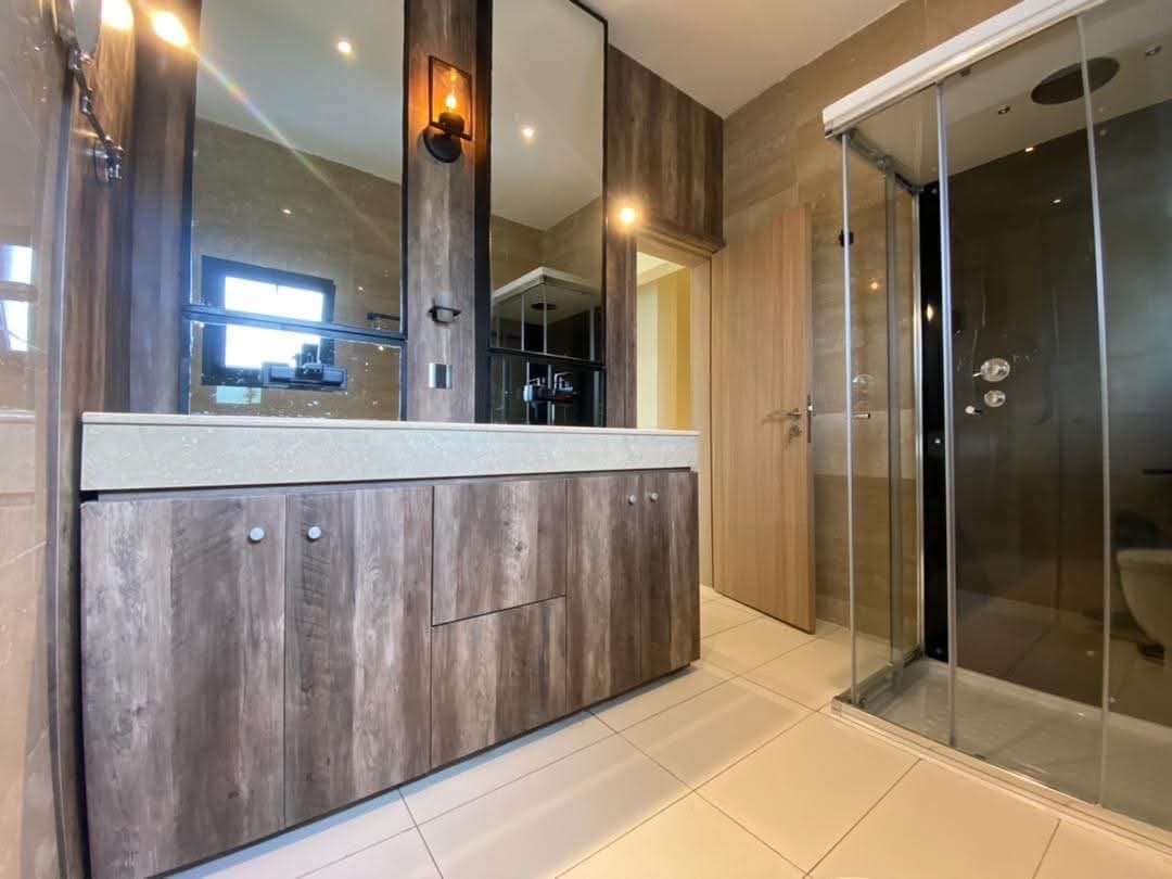 Villa Duplex 6 Pièces avec Piscine – Riviera M’Pouto