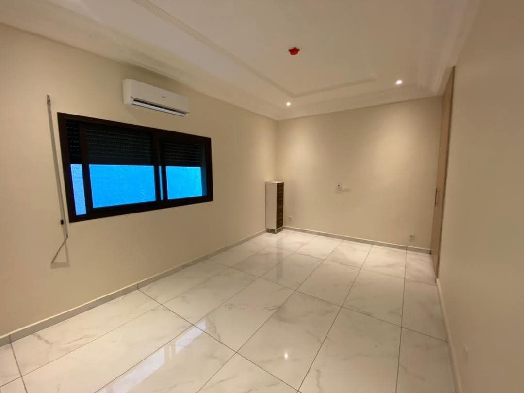 Villa Duplex 6 Pièces avec Piscine – Riviera M’Pouto