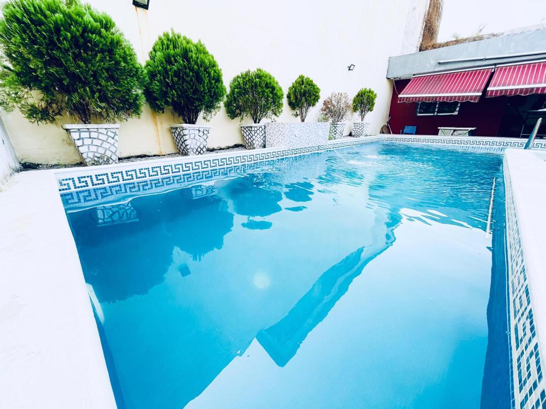 Villa Meublée 6 Pièces avec Piscine – Riviera Bonoumin