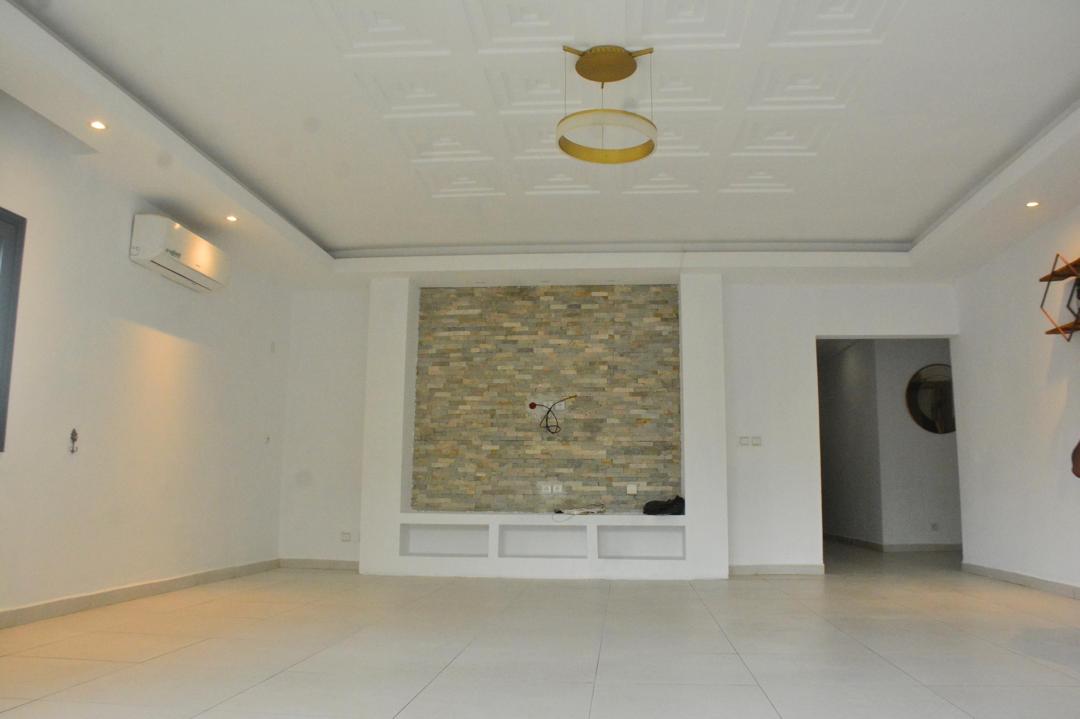 Appartement 4 Pièces avec Balcon – Riviera 4 M’Badon