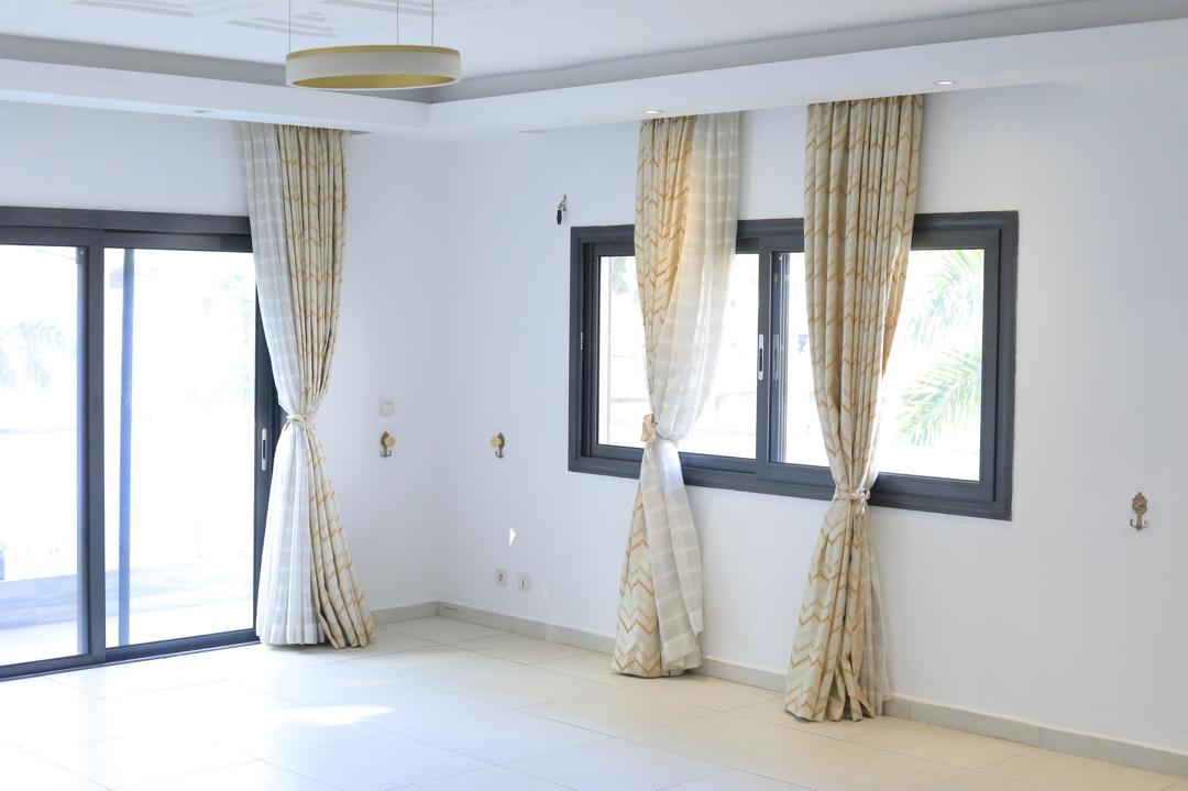 Appartement 4 Pièces avec Balcon – Riviera 4 M’Badon