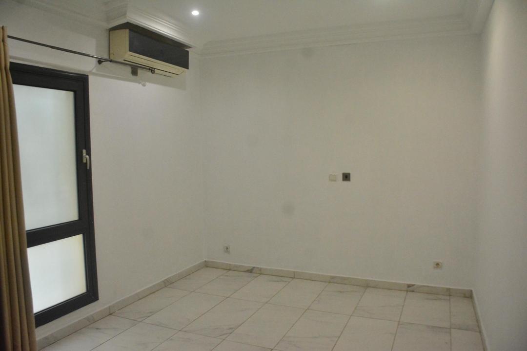 Appartement 4 Pièces avec Balcon – Riviera 4 M’Badon