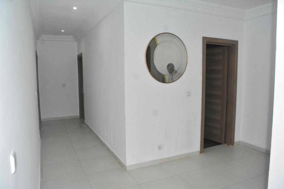 Appartement 4 Pièces avec Balcon – Riviera 4 M’Badon