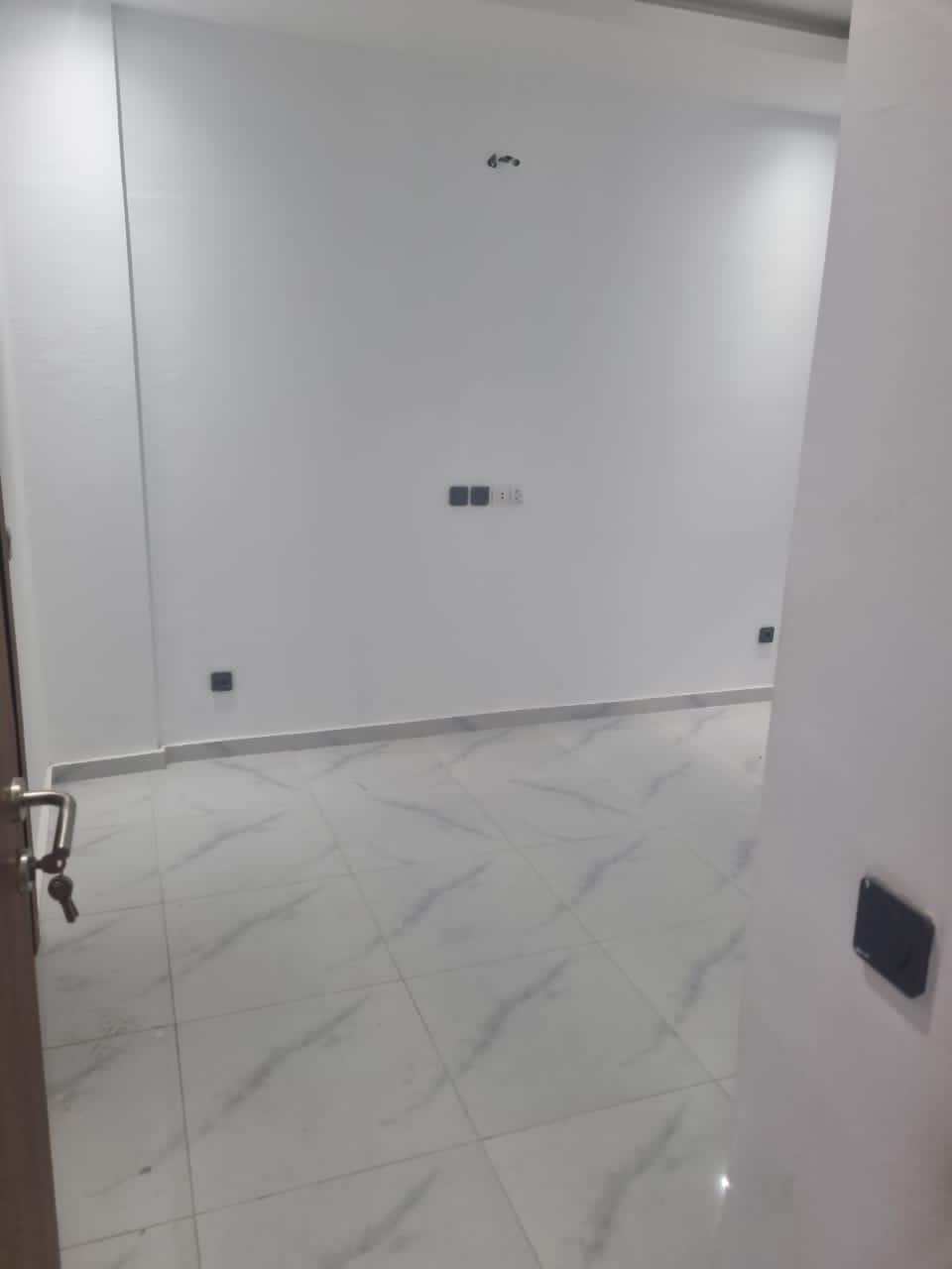 Appartement 4 Pièces avec Cour & Jardin – Riviera 4 Ambassade de chine