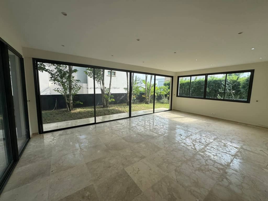 Duplex 6 Pièces avec Jardin & Piscine – Riviera 4 M’Badon