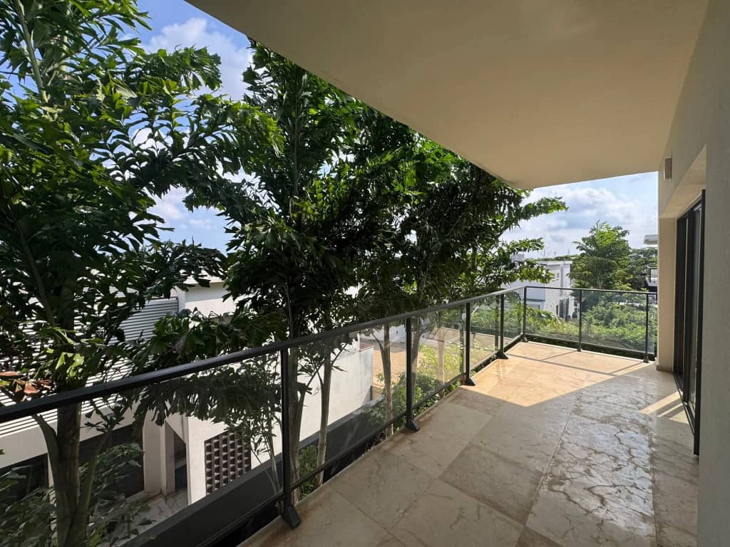Duplex 6 Pièces avec Jardin & Piscine – Riviera 4 M’Badon