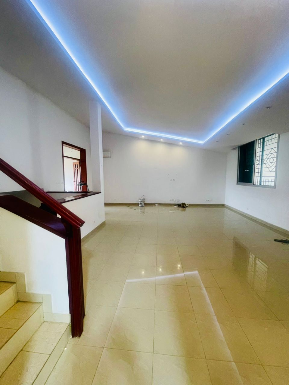 Villa Duplex 7 Pièces à Louer - Cocody Cité Rosier Programme 5