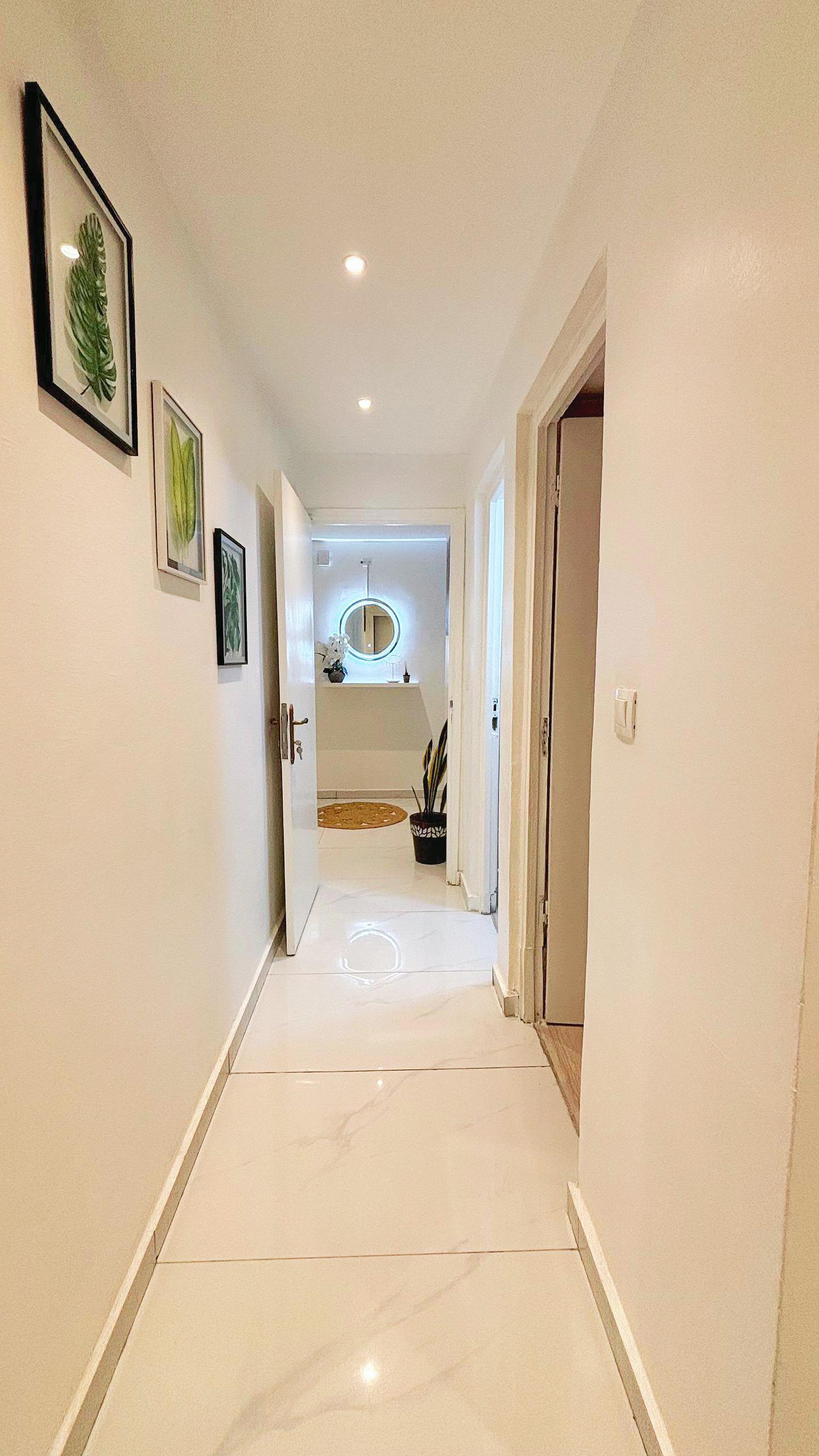 APPARTEMENT MEUBLÉ de 04 pièces au 5e étage ASCENSEUR h24 immeuble BOUNKER