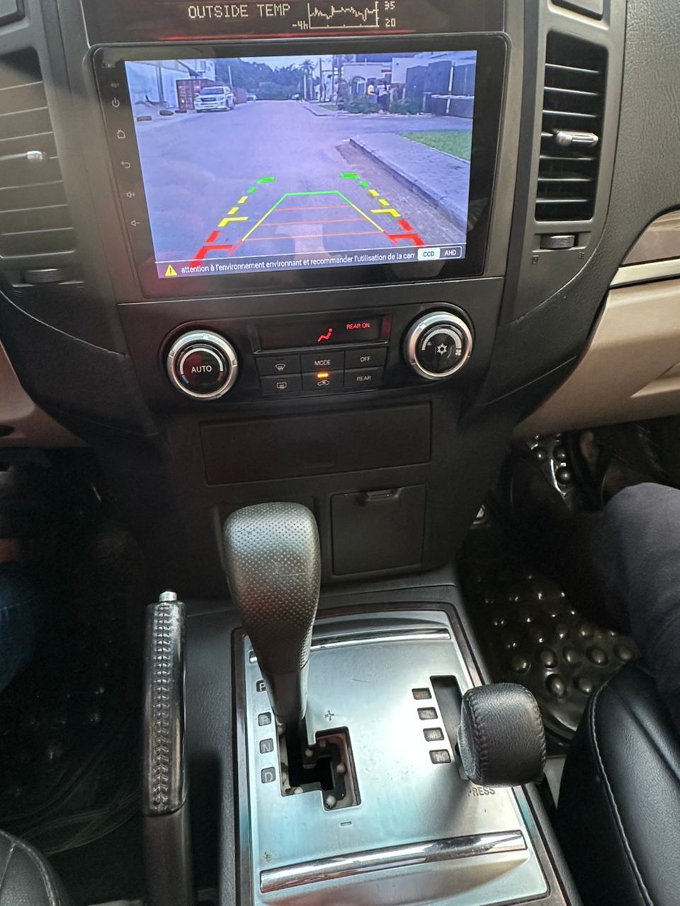 Mitsubishi Pajero GLS Année 2014