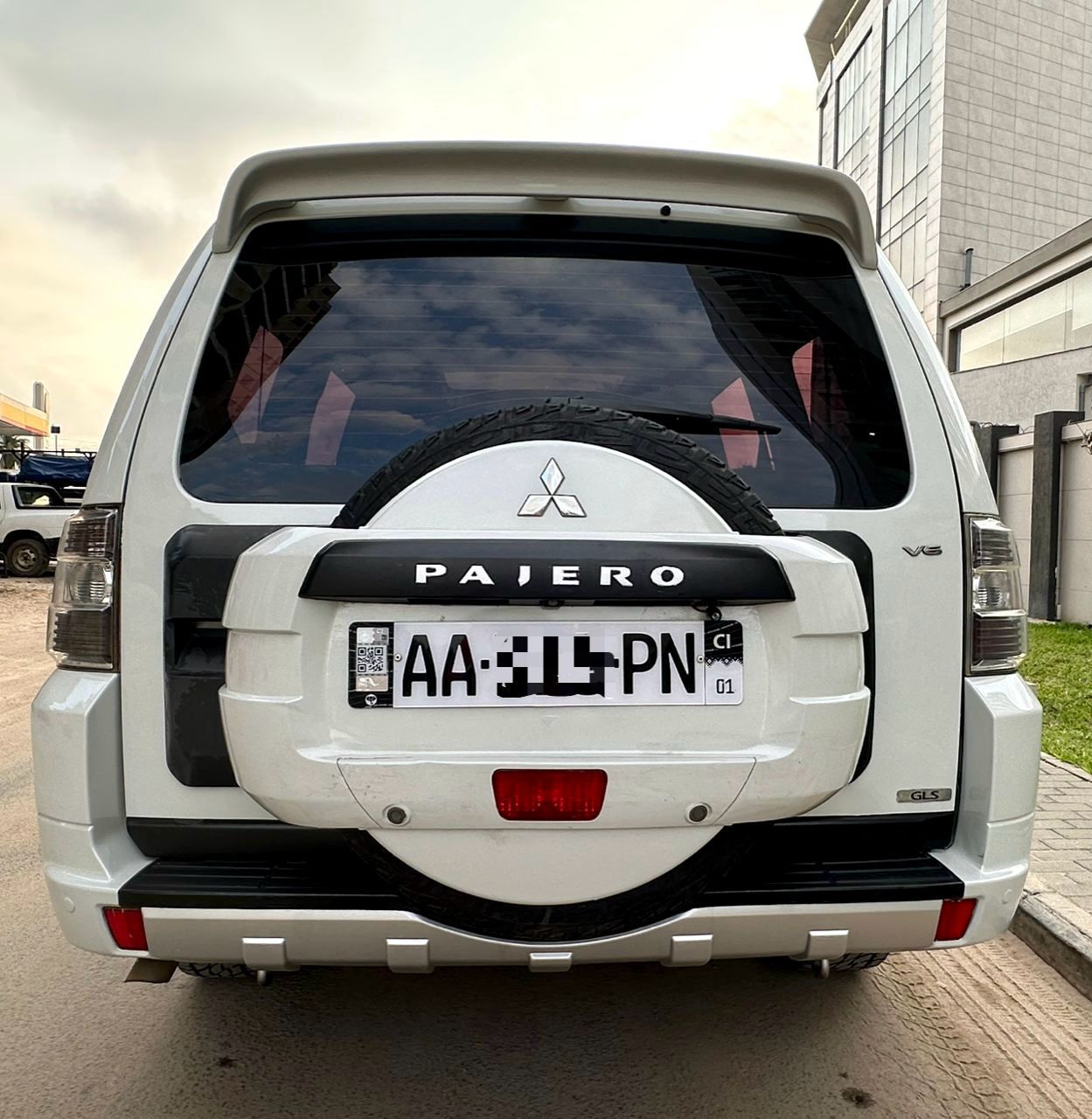 Mitsubishi Pajero GLS Année 2014