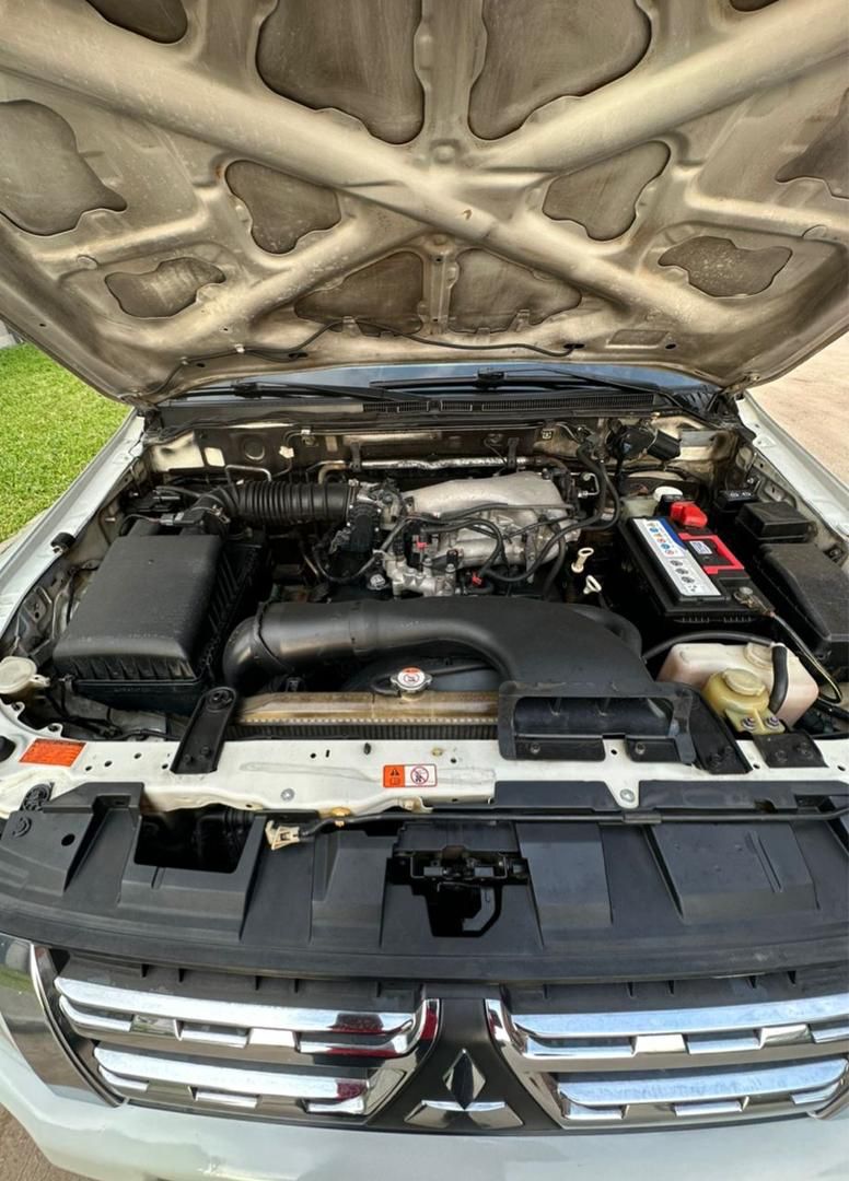 Mitsubishi Pajero GLS Année 2014