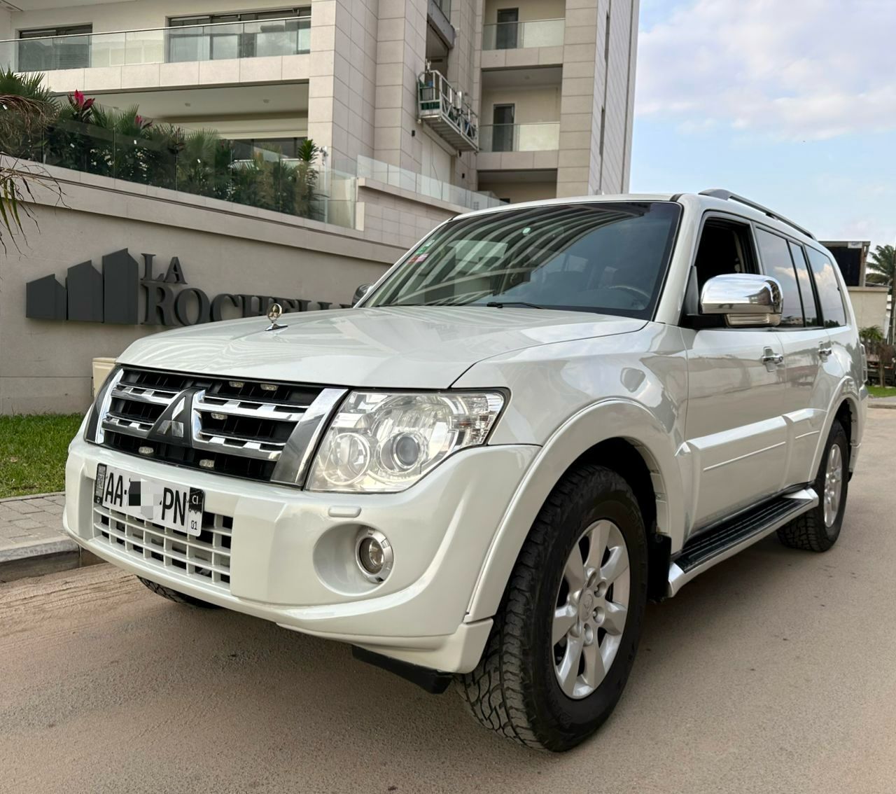 Mitsubishi Pajero GLS Année 2014