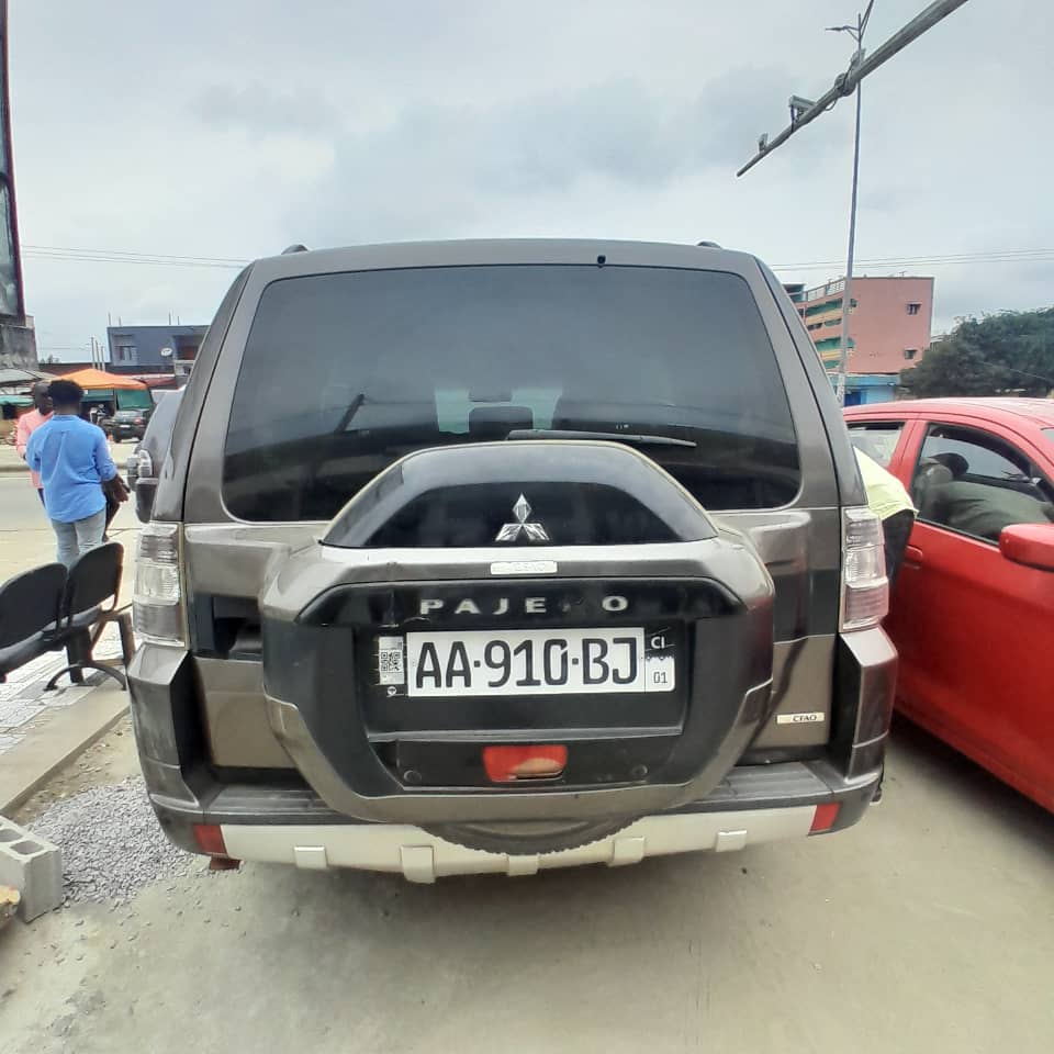 Mitsubishi pajero gls Année 2016