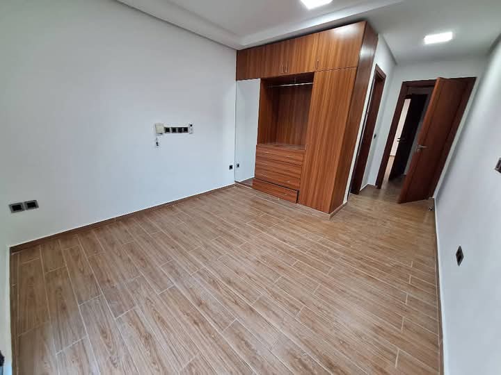 Appartement haut standing 4 pièces à Beverly Hills