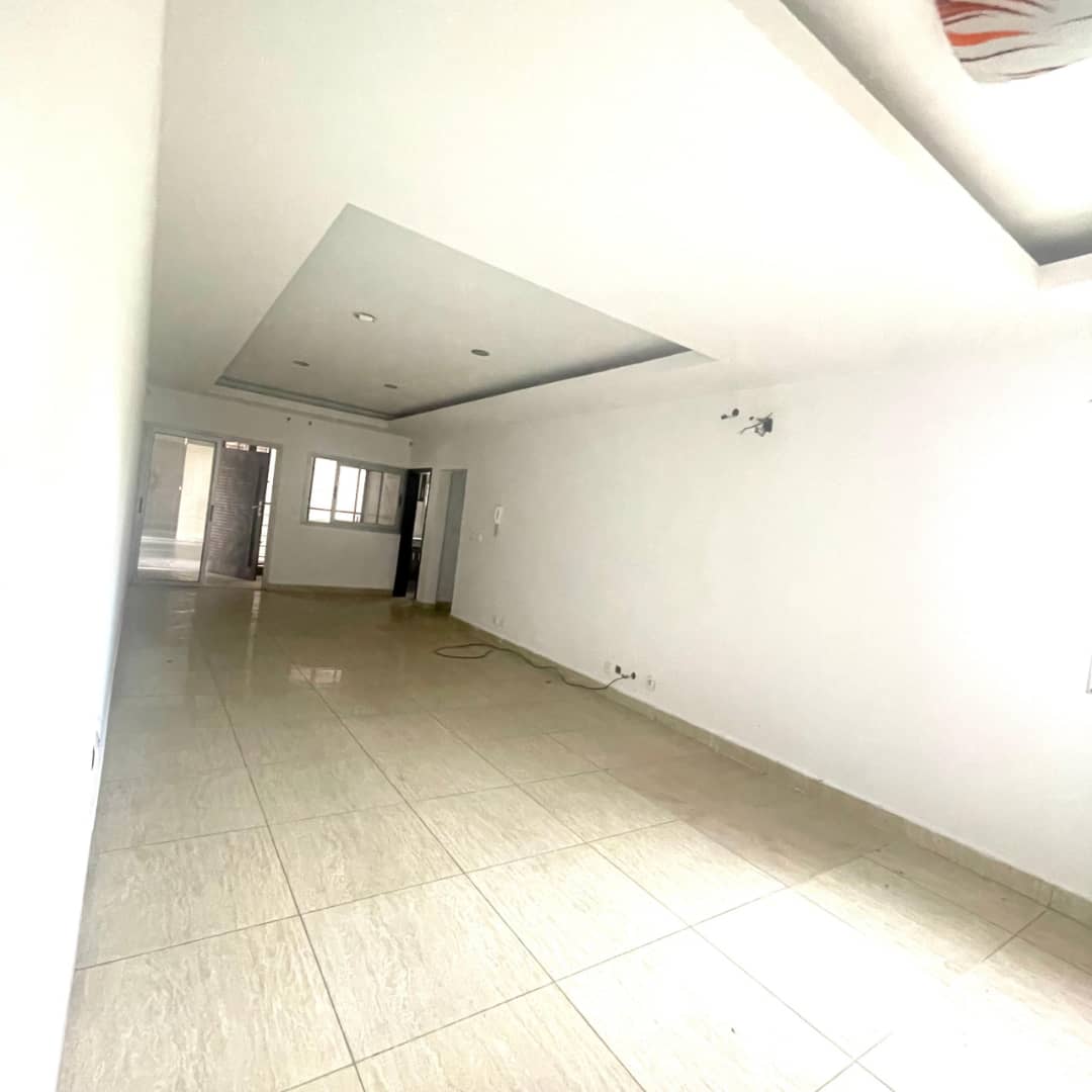 Appartement 3 Pièces avec Buanderie – Riviera 2 Cocody