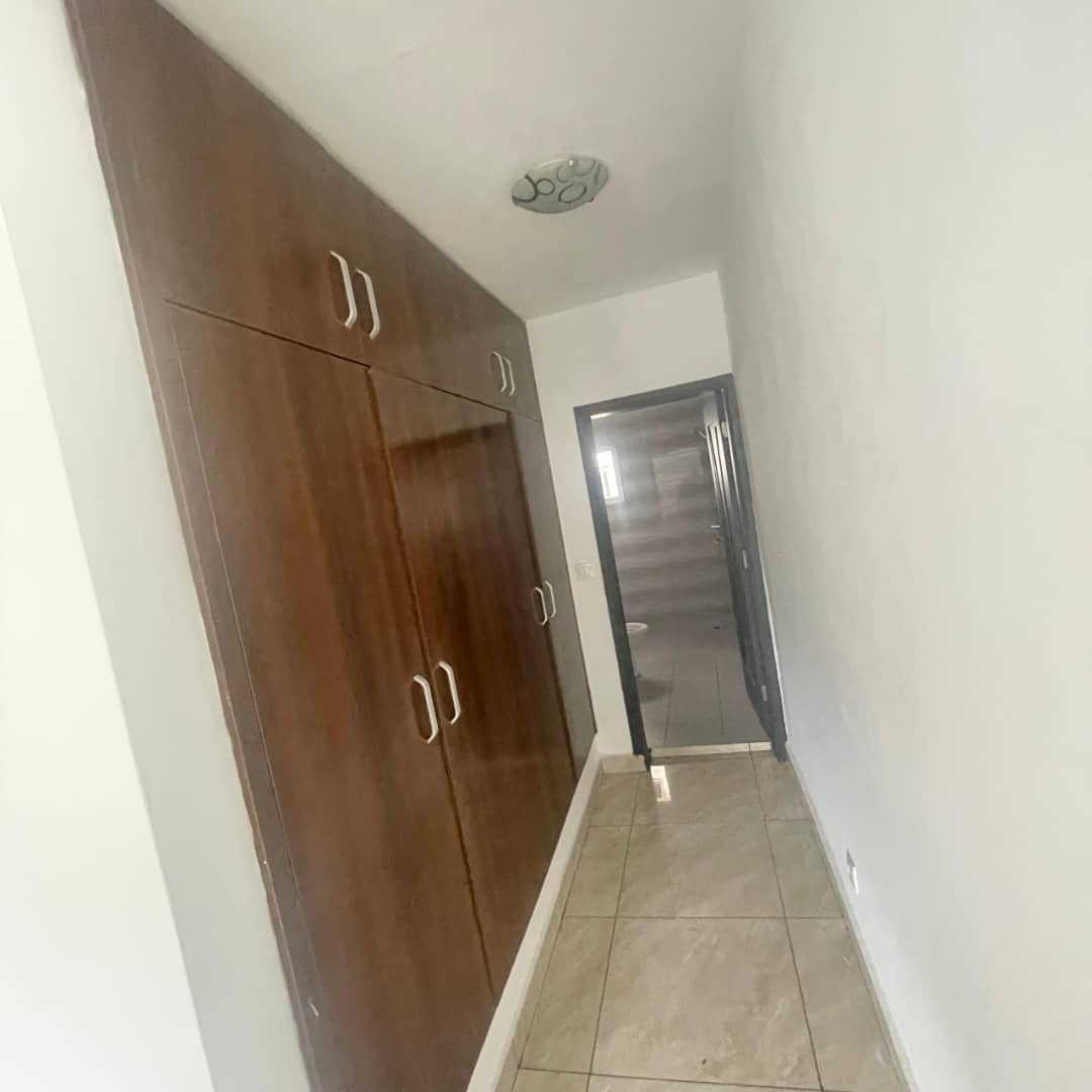 Appartement 3 Pièces avec Buanderie – Riviera 2 Cocody