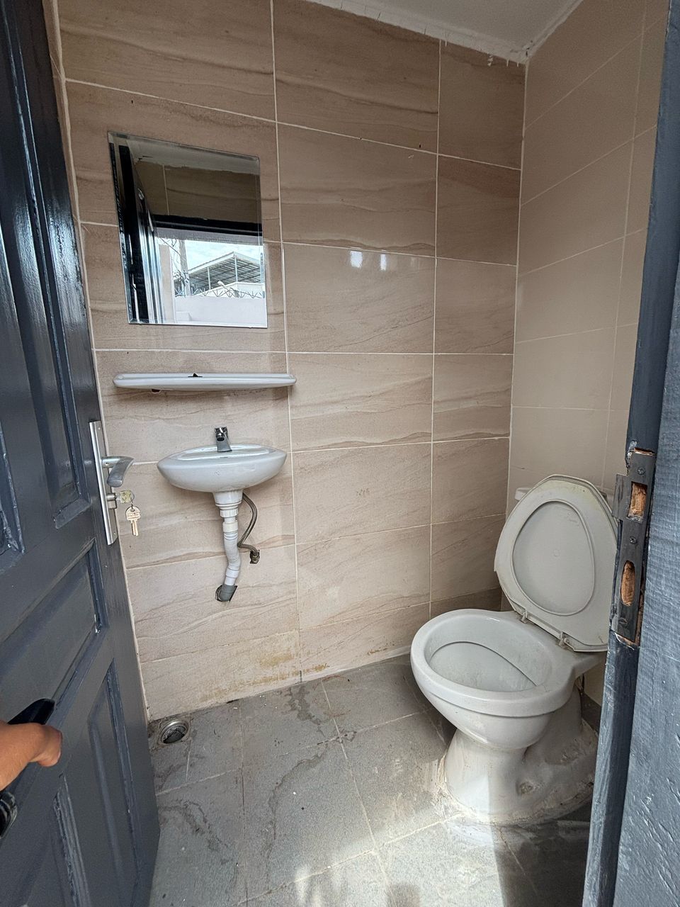Villa Basse 4 Pièces + Dépendance – Abatta Cité Oribat 2