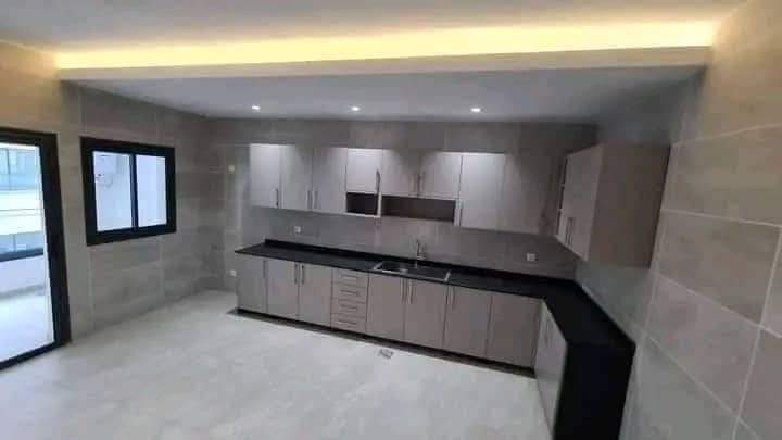 Appartement Haut Standing 5 Pièces avec Salle de Sport – Cocody Danga, Lycée Technique