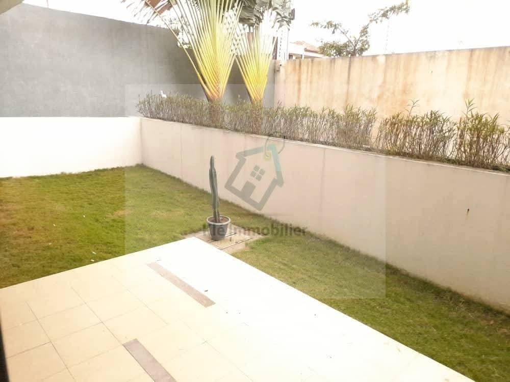Appartement 3 Pièces Moderne avec Vue Dégagée – Riviera Abatta