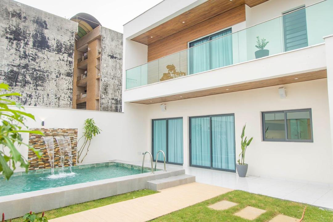 Villa Duplex 5 Pièces Ultra Moderne avec Piscine et Jardin – Angré Nouveau CHU, Djorobité 1