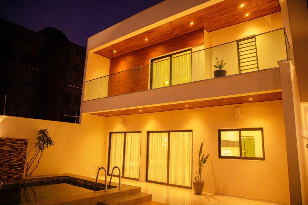 Villa Duplex 5 Pièces Ultra Moderne avec Piscine et Jardin – Angré Nouveau CHU, Djorobité 1