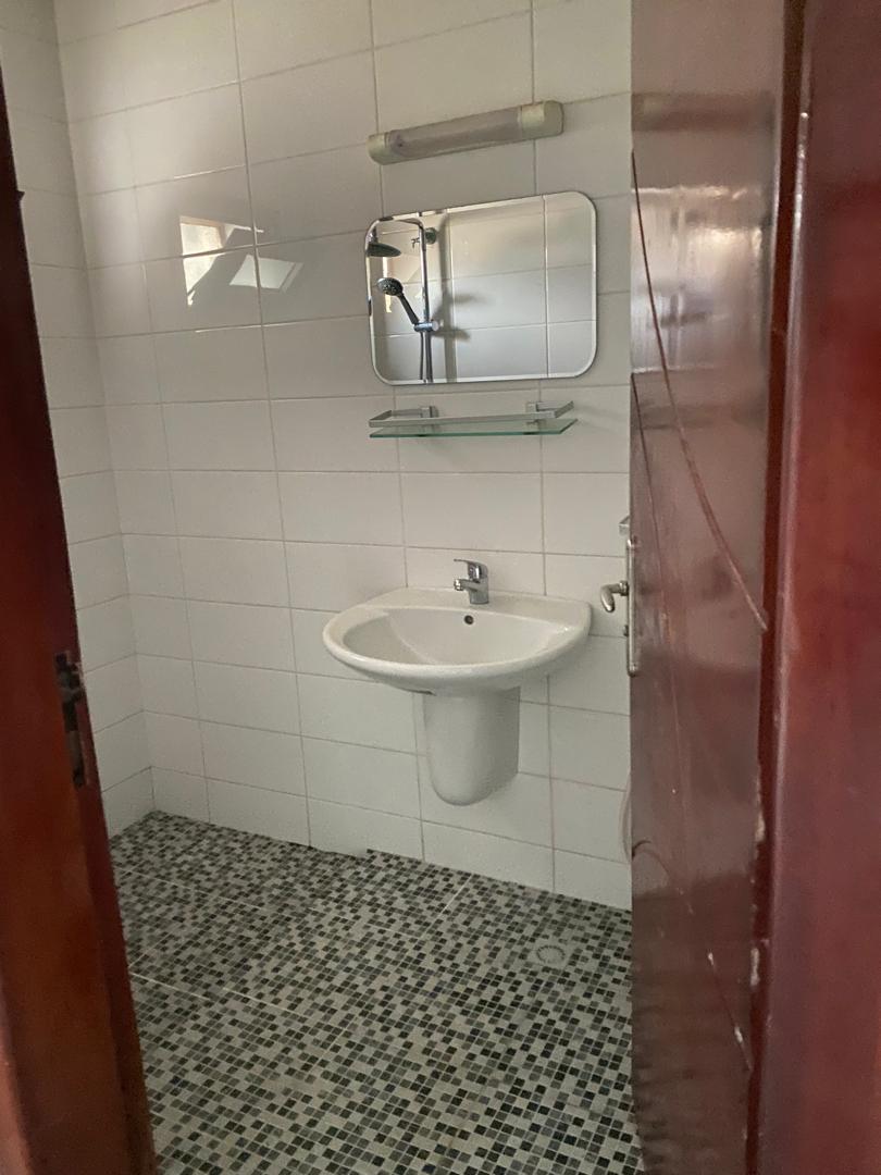 Appartement 3 pièces moderne avec climatisation – Angré 8e Tranche