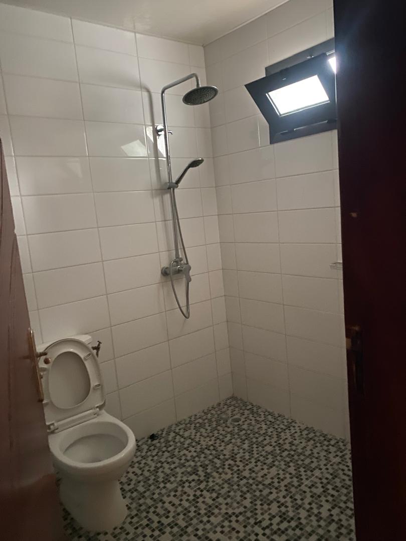 Appartement 3 pièces moderne avec climatisation – Angré 8e Tranche