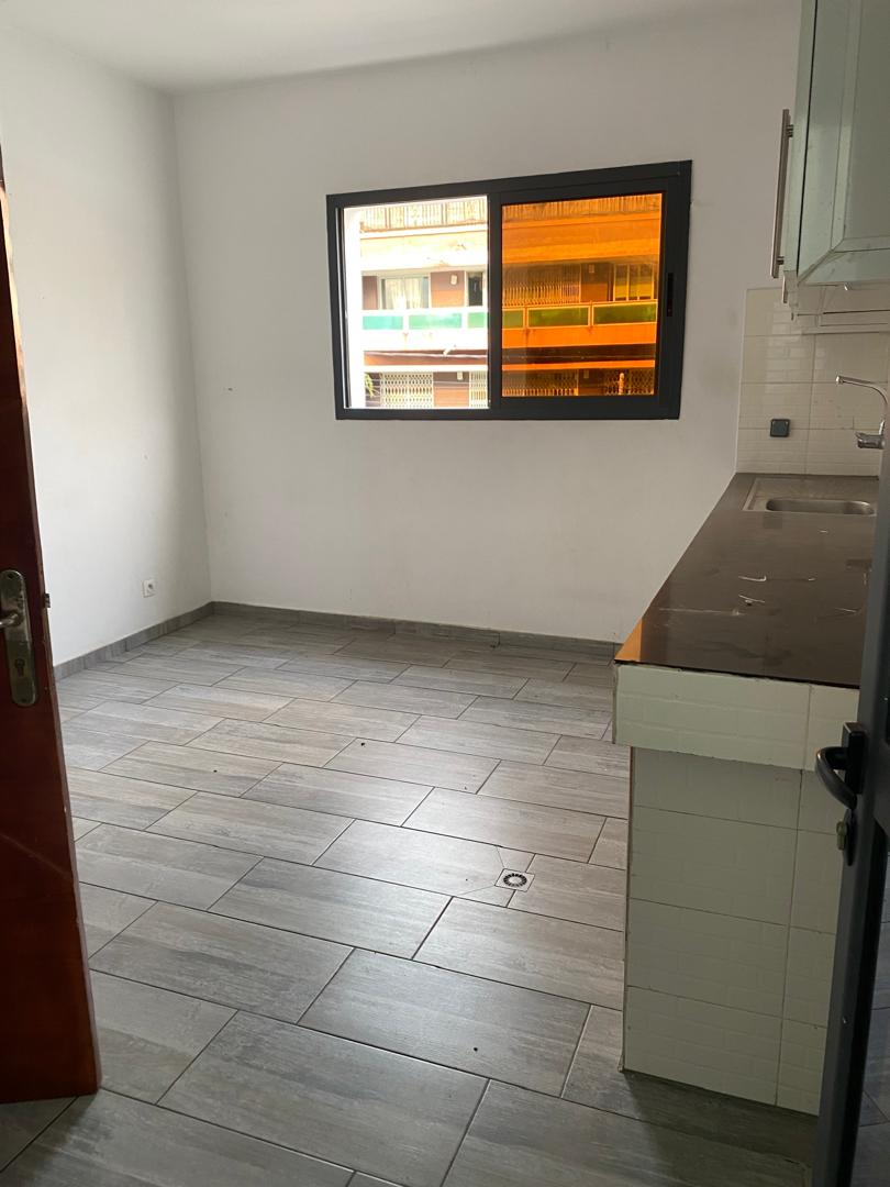Appartement 3 pièces moderne avec climatisation – Angré 8e Tranche