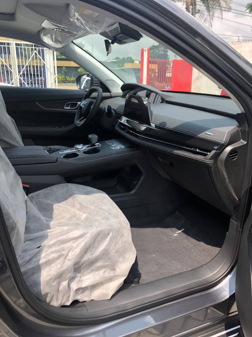EXEED YAOGUANG X7 – SUV Premium 2023 (261 Ch, 4x4, Essence)