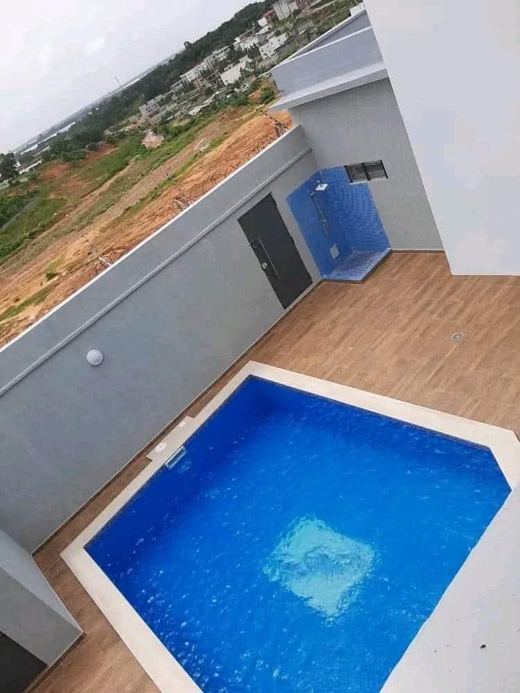 Villa Duplex de 6 pièces avec piscine à louer – Cocody Riviera 3