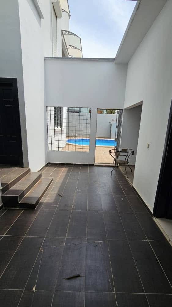 Villa Duplex de 6 pièces avec piscine à louer – Cocody Riviera 3