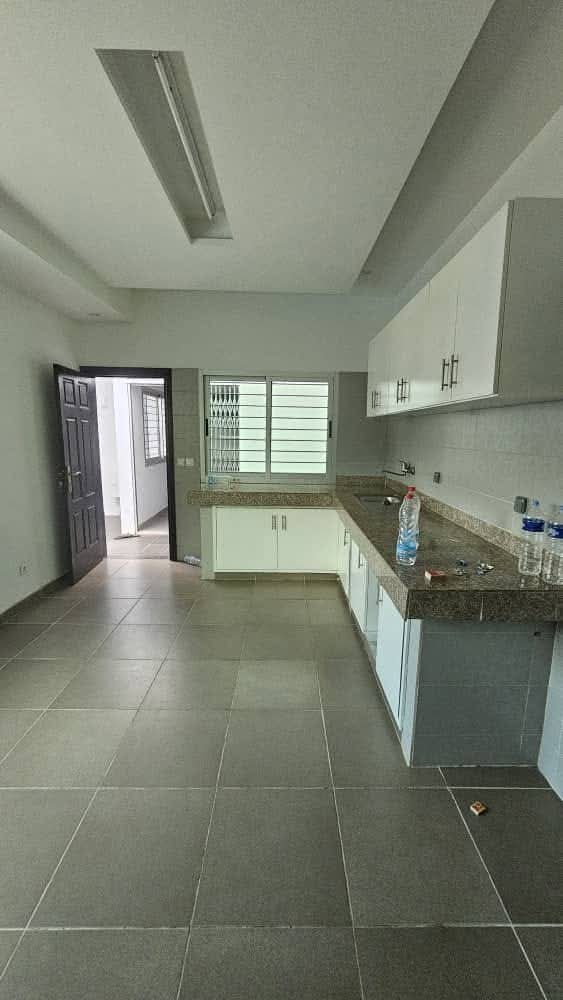 Villa Duplex de 6 pièces avec piscine à louer – Cocody Riviera 3