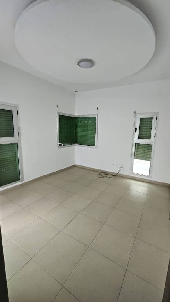Villa Duplex de 6 pièces avec piscine à louer – Cocody Riviera 3