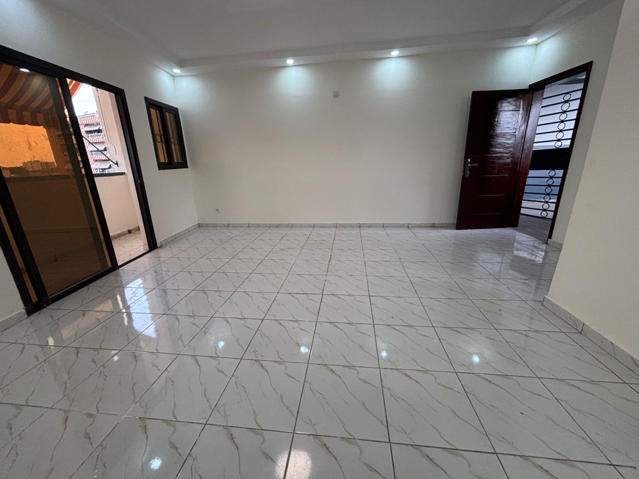 Appartement 3 pièces à louer au Dokui – 2e étage